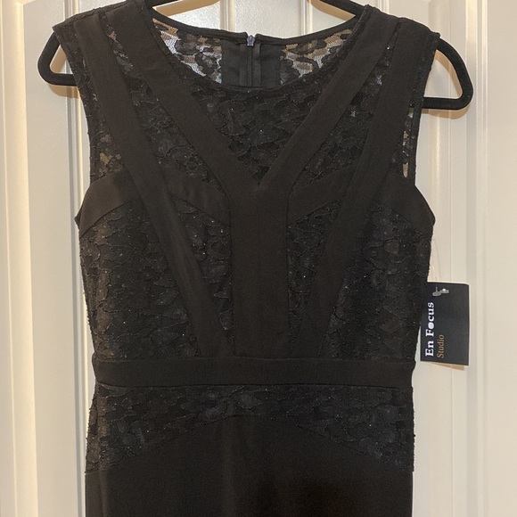 Black lace full length formal dress - Picture 2 of 6